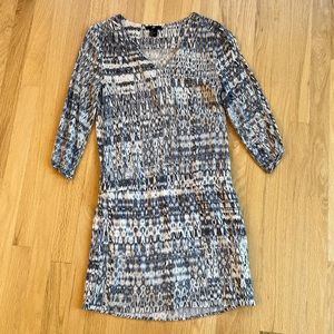 H&M Gray and White Dress or Tunic size 4